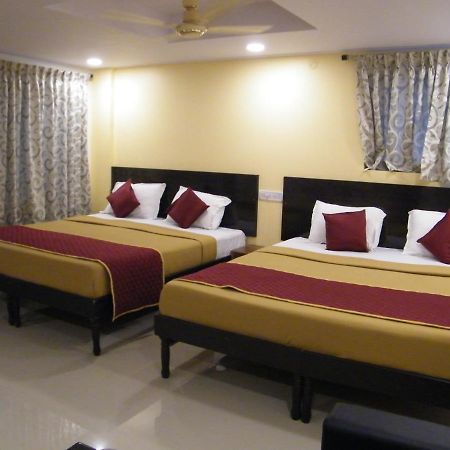 The White House Residency Otel Chennai Dış mekan fotoğraf
