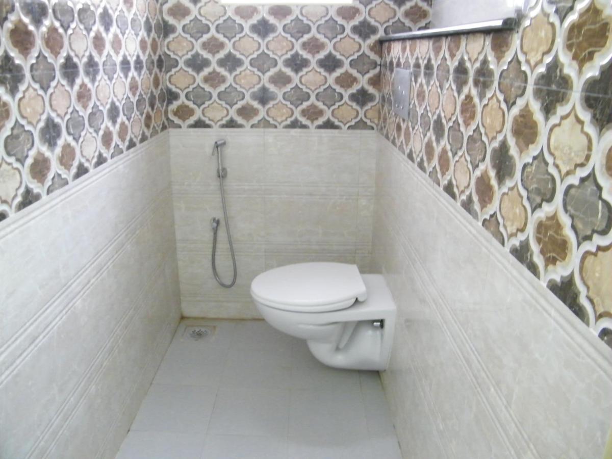 The White House Residency Otel Chennai Dış mekan fotoğraf