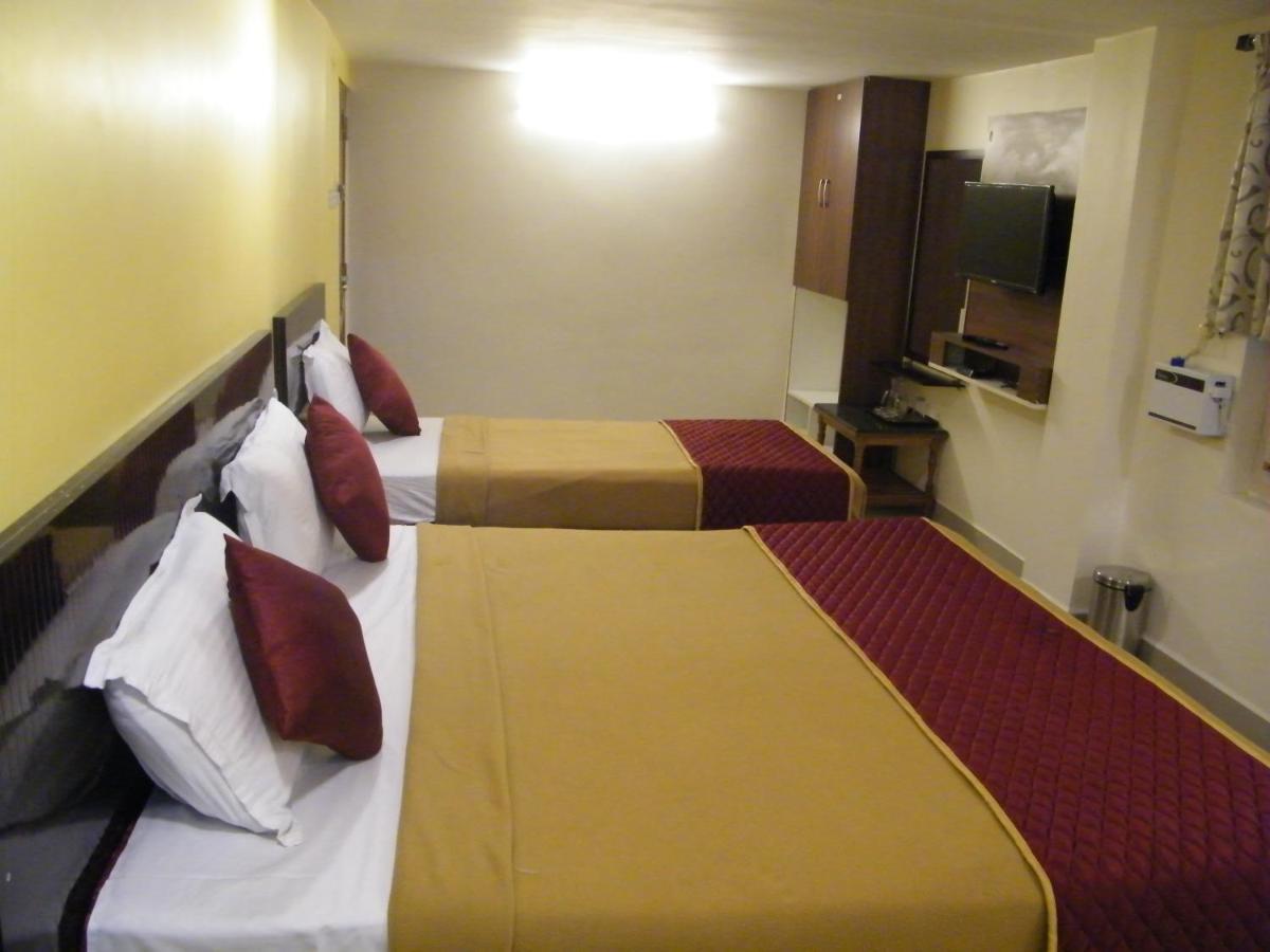 The White House Residency Otel Chennai Dış mekan fotoğraf