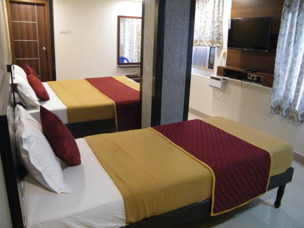The White House Residency Otel Chennai Dış mekan fotoğraf