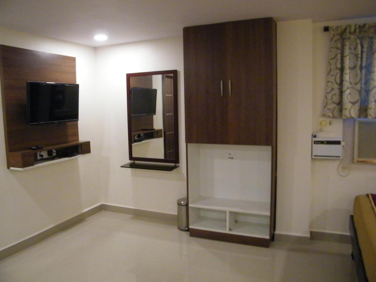 The White House Residency Otel Chennai Dış mekan fotoğraf
