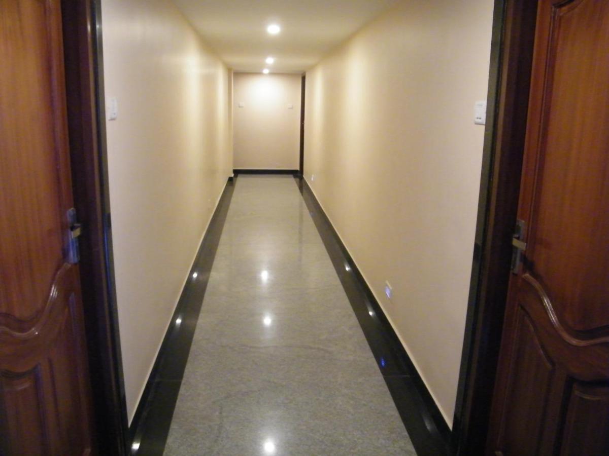 The White House Residency Otel Chennai Dış mekan fotoğraf