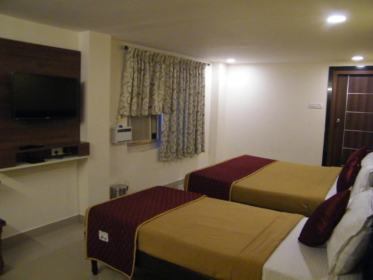 The White House Residency Otel Chennai Dış mekan fotoğraf
